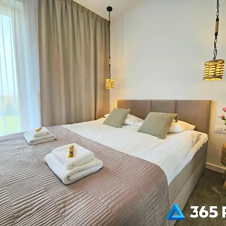 365pam - Nefryt 6-osobowy - Basen Zewnetrzny, Parking W Cenie Sarbinowo