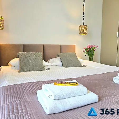 365pam - Nefryt 6-osobowy - Basen Zewnetrzny, Parking W Cenie *