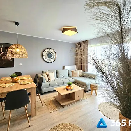 365pam - Nefryt 6-osobowy - Basen Zewnetrzny, Parking W Cenie * Sarbinowo